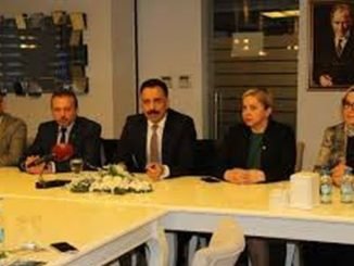 İzmir’de Sağlık Çalışanları