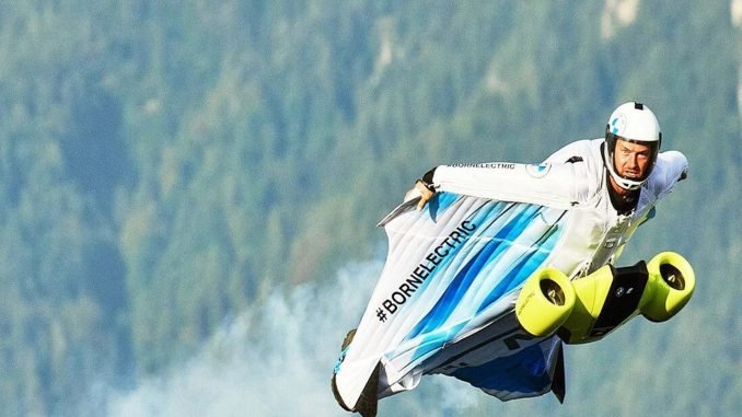 wingsuit wingsuit