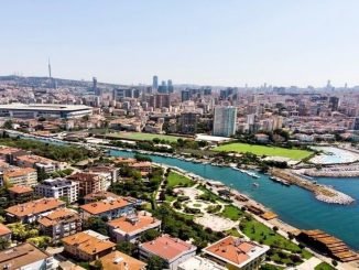 Kadikoy Donusum Bekliyor